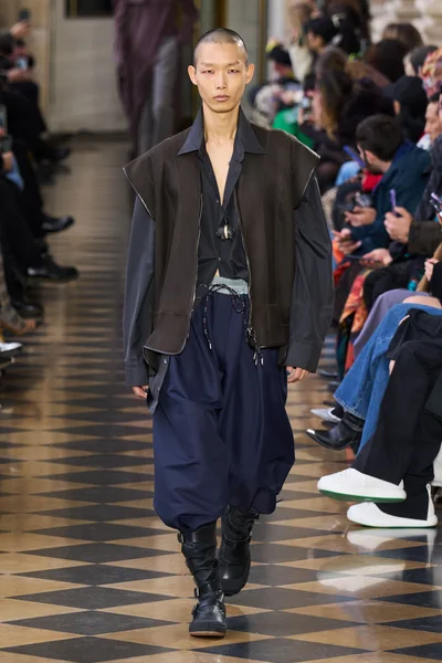 Look 9